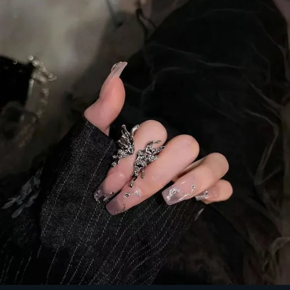 NWT Adorable Boho Silver Exaggerated Butterfly Adjustable Set Of Two Rings!!